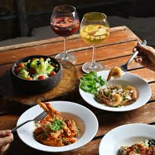 different types of non vegetarian restaurants  in Goa